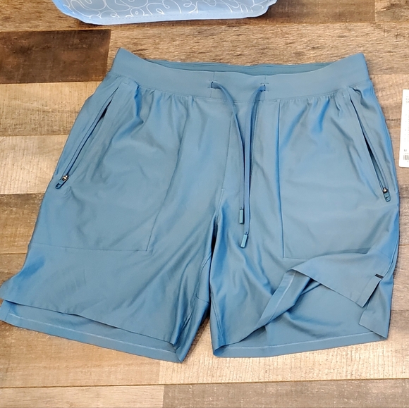 Lululemon License to Train Linerless Shorts, 7" Pique, Steel, Mn Med LIKE NEW - Picture 1 of 10